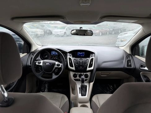 Used 2012 Ford Focus SE FWD image 23