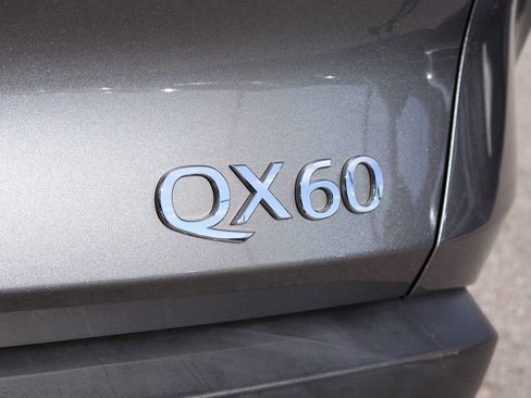 Certified 2023 INFINITI QX60 Luxe image 9
