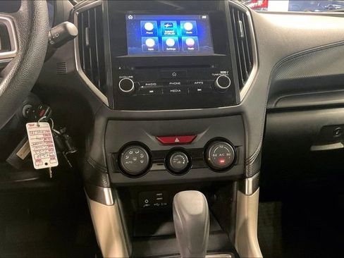 Used 2022 Subaru Forester image 32