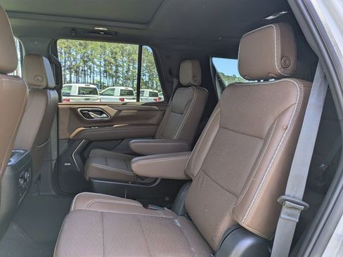 Used 2023 Chevrolet Tahoe High Country image 17