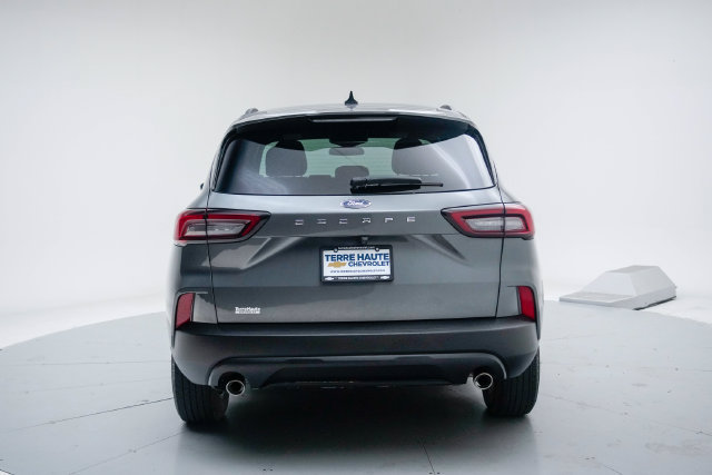 Used 2025 Ford Escape ST-Line FWD image 6