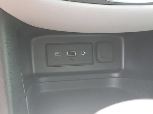 Used 2024 Chevrolet Equinox LS w/ LS Convenience Package AWD/4WD image 29