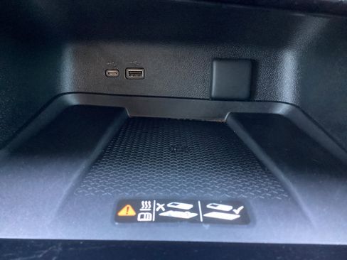 Used 2025 Chevrolet Traverse High Country image 27