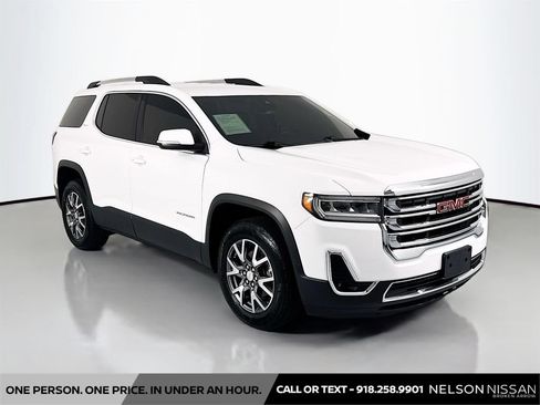 Used 2023 GMC Acadia SLT AWD/4WD image 3