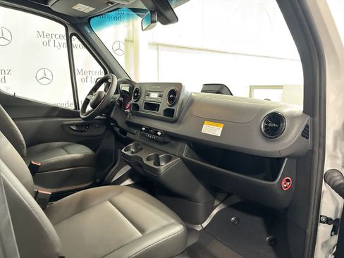 New 2025 Mercedes-Benz Sprinter 2500 image 19