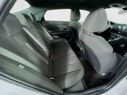 Certified 2025 Hyundai Elantra Sport FWD image 25