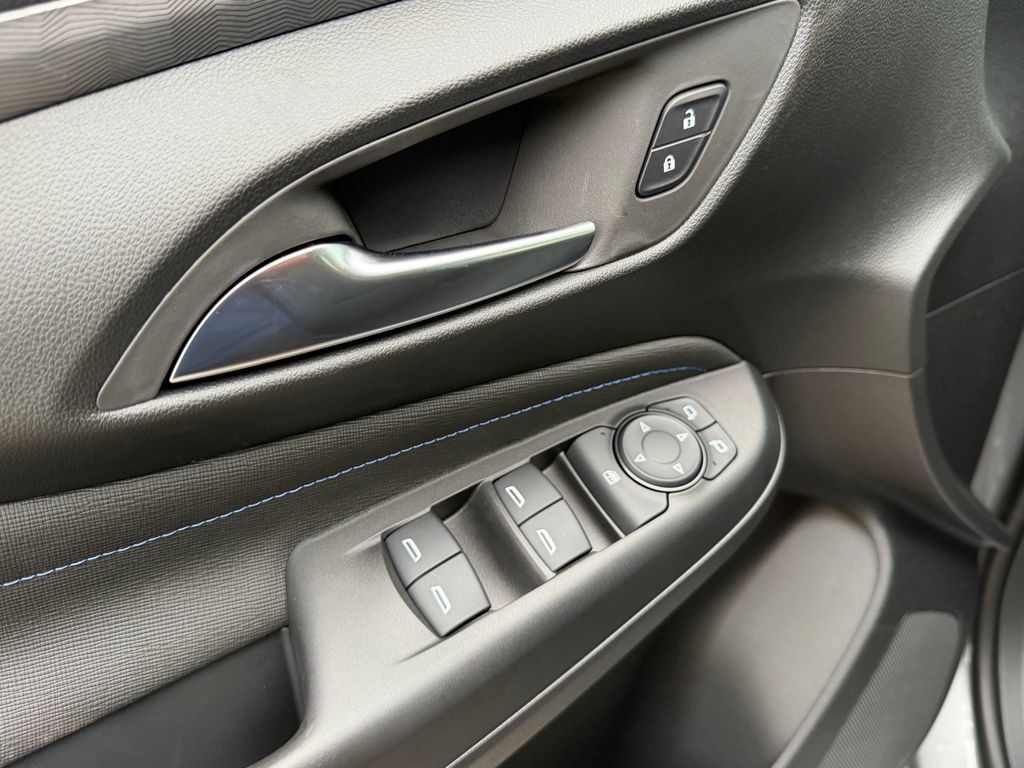 New 2026 Buick Envista Sport Touring FWD image 11