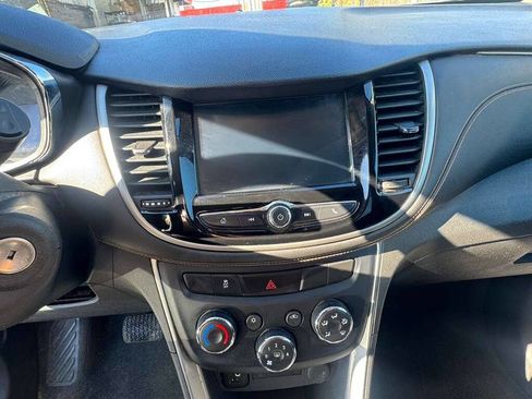 Used 2017 Chevrolet Trax LT image 15