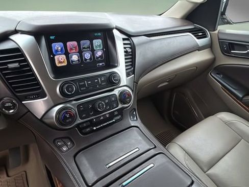 Used 2018 Chevrolet Tahoe Premier image 25