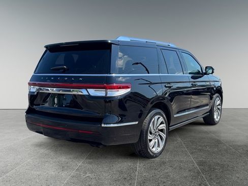 Certified 2023 Lincoln Navigator Reserve AWD/4WD image 6