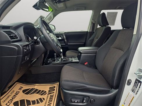 Certified 2024 Toyota 4Runner TRD Off-Road image 10