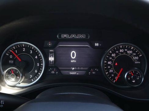 Used 2025 RAM 1500 Laramie AWD/4WD image 13