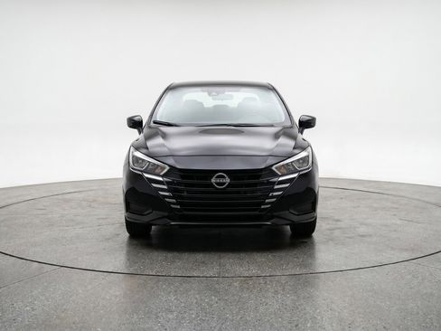 Used 2025 Nissan Versa SV FWD image 2