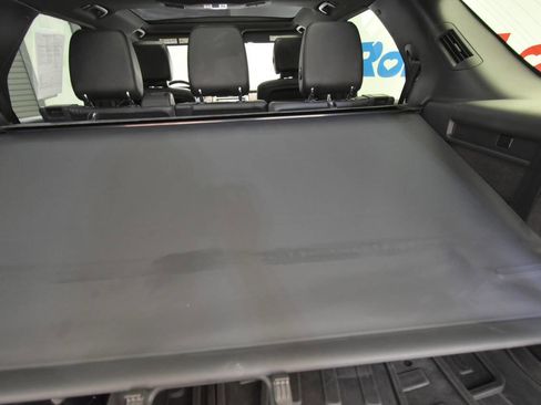 Used 2020 Land Rover Discovery Landmark AWD/4WD image 39