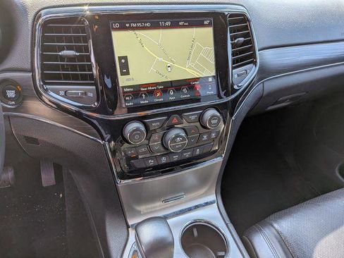 Certified 2019 Jeep Grand Cherokee Limited w/ Luxury Group II AWD/4WD image 18