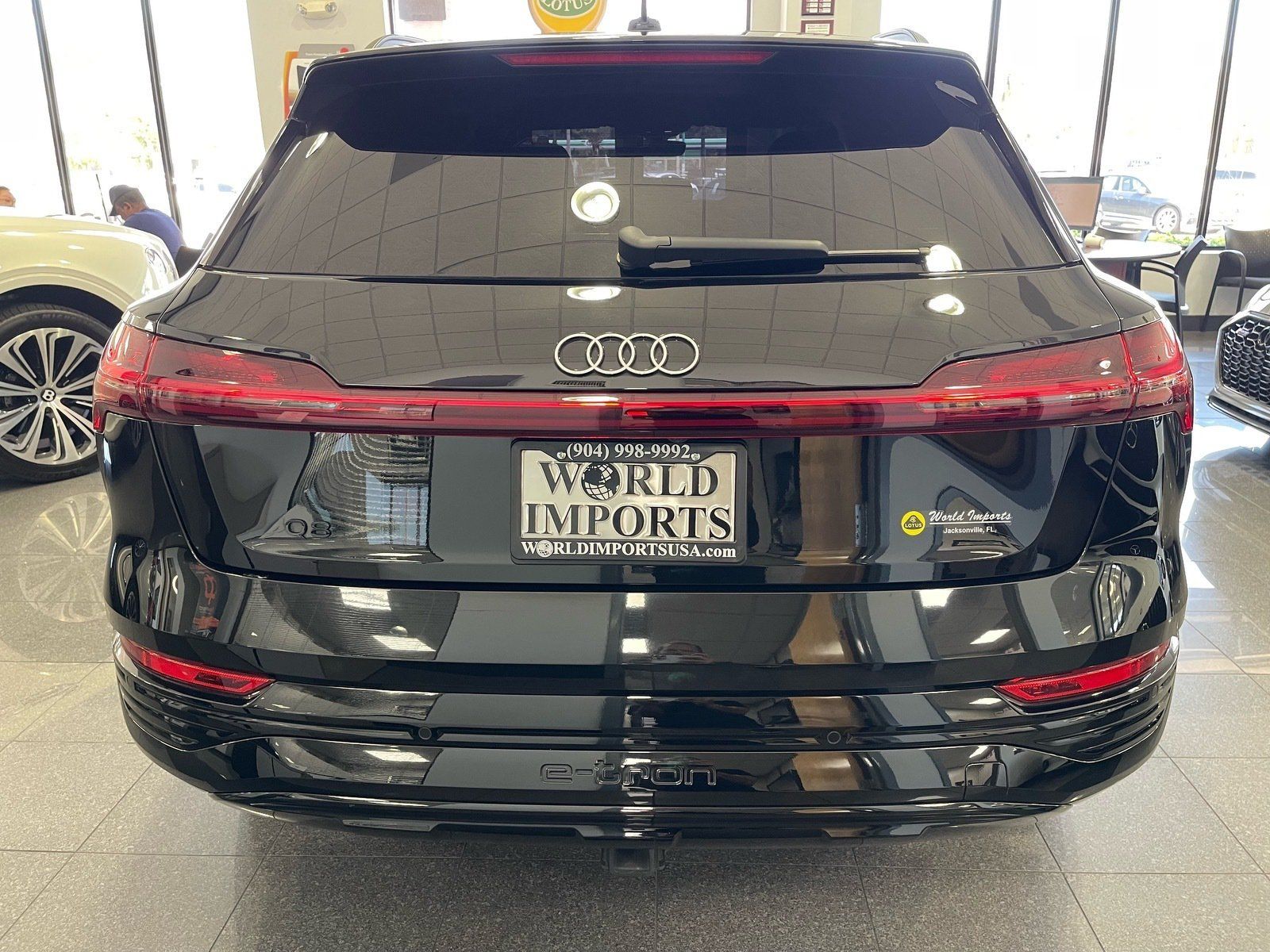 Used 2024 Audi Q8 e-tron Premium Plus w/ Premium Plus Package AWD/4WD image 4