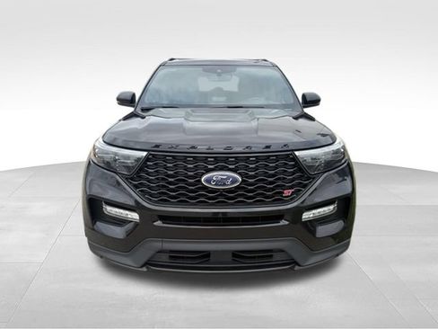 Used 2024 Ford Explorer ST w/ Technology Package AWD/4WD image 8