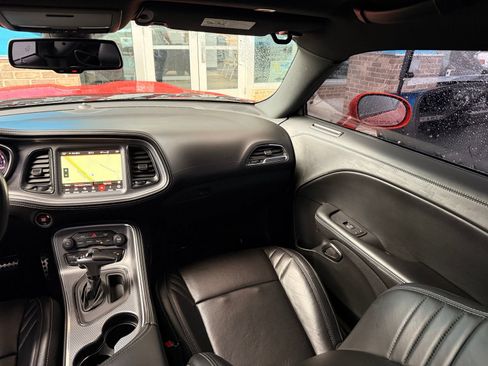 Used 2022 Dodge Challenger SRT Hellcat w/ Plus Package RWD image 35
