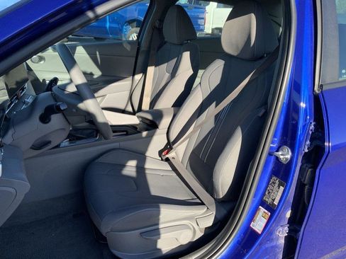 Used 2024 Hyundai Elantra SEL image 22