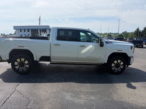 Used 2024 GMC Sierra 3500 Denali w/ Denali Reserve Package AWD/4WD image 8