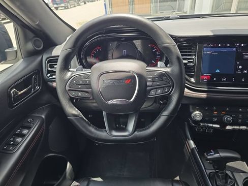 Used 2024 Dodge Durango GT RWD image 12