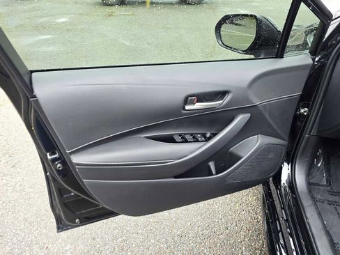 Used 2025 Toyota Corolla SE image 21