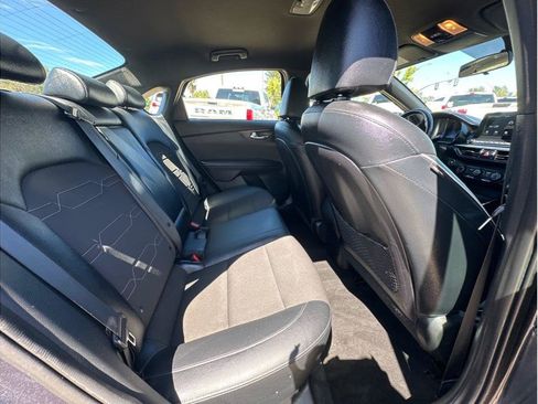 Used 2020 Kia Forte GT-Line FWD image 12