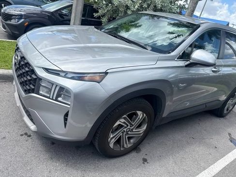 Used 2023 Hyundai Santa Fe SE FWD image 6
