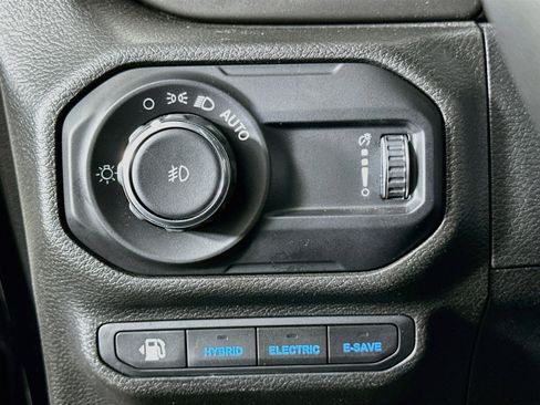 Used 2023 Jeep Wrangler Unlimited AWD/4WD image 16