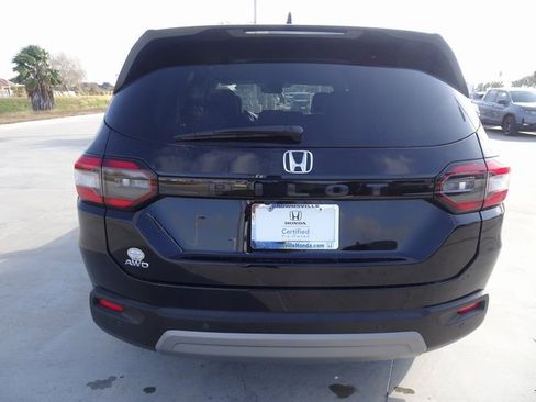 Certified 2025 Honda Pilot EX-L image 5