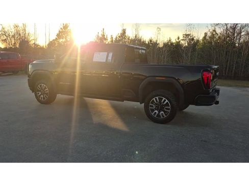 Used 2023 GMC Sierra 2500 AT4 w/ AT4 Preferred Package image 6