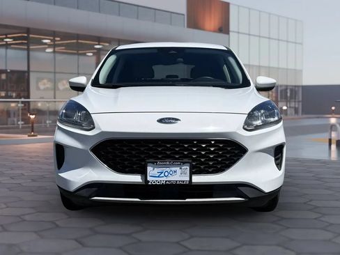 Used 2021 Ford Escape SE AWD/4WD image 2