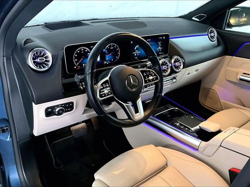 Used 2021 Mercedes-Benz GLA 250 4MATIC image 16