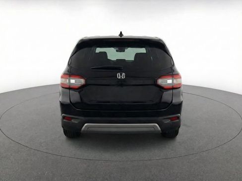 Used 2025 Honda Pilot EX-L image 6