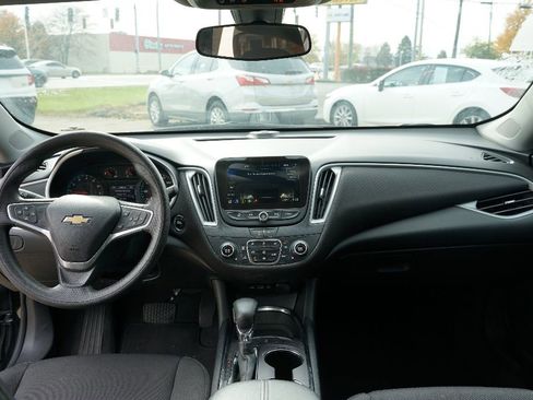 Used 2022 Chevrolet Malibu LT image 12