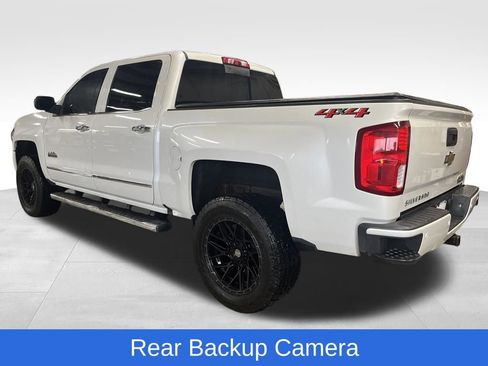 Used 2018 Chevrolet Silverado 1500 High Country image 3