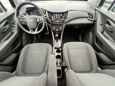 Used 2020 Chevrolet Trax LS w/ Tint and Cruise Package image 15