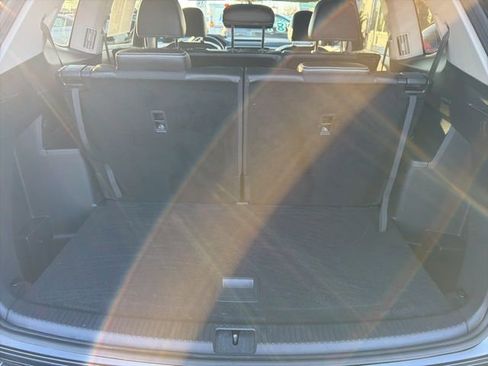 Certified 2023 Volkswagen Atlas SE w/ Panoramic Sunroof Package image 18