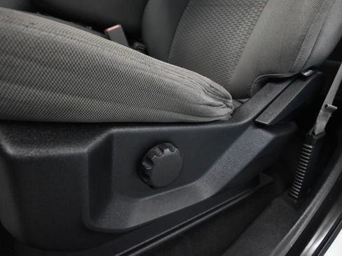 Used 2015 Ford F150 XLT w/ Trailer Tow Package image 6