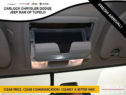 Used 2017 Lincoln Navigator Select image 32