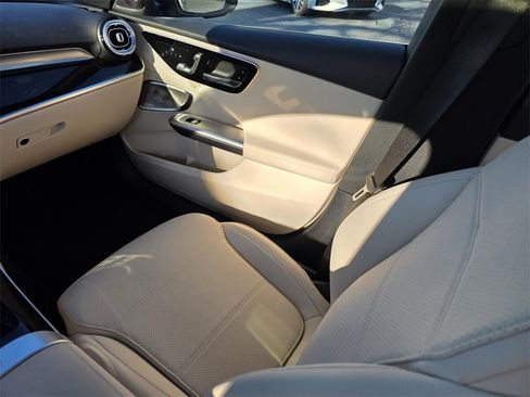 Certified 2025 Mercedes-Benz C 300 Sedan image 28