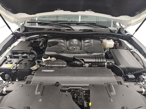 Used 2024 INFINITI QX80 Sensory AWD/4WD image 5