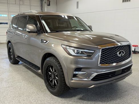Used 2018 INFINITI QX80 2WD w/ Driver Assistance Package image 6