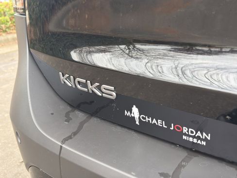 New 2026 Nissan Kicks SR w/ SR Premium Package image 14