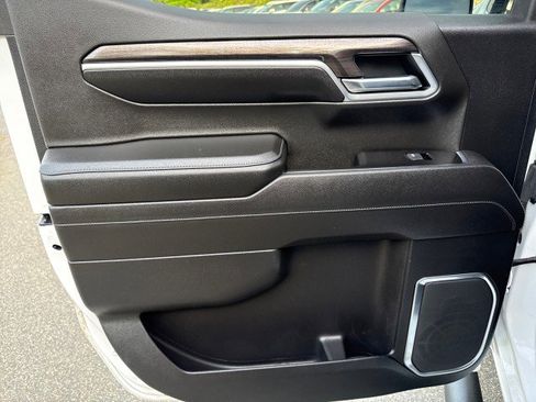 Used 2022 Chevrolet Silverado 1500 LTZ w/ LTZ Premium Package image 37