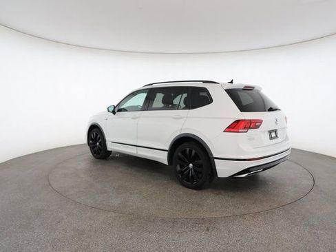 Used 2021 Volkswagen Tiguan SE R-Line image 10