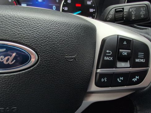 Used 2022 Ford Explorer XLT w/ Equipment Group 202A image 27