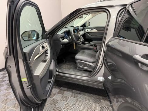 New 2026 Ford Explorer Active AWD/4WD image 14
