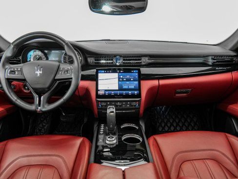 Used 2021 Maserati Quattroporte S Q4 AWD/4WD image 11