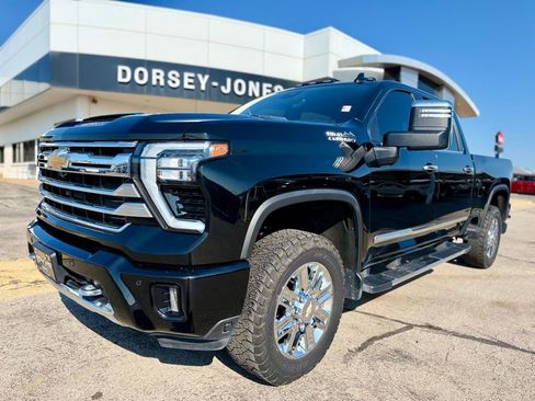 Used 2024 Chevrolet Silverado 3500 High Country w/ Technology Package AWD/4WD image 1